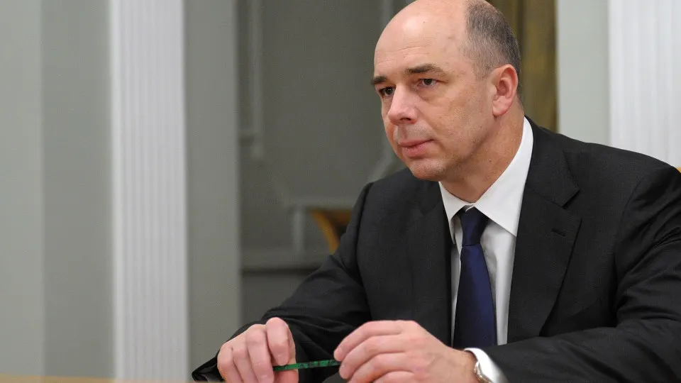 Министерство финансов применяет нейросети как подсказку при планировании и распределении бюджетных средств; окончательные решения принимают специалисты, отметил министр, добавив, что ИИ уже используется и в налоговой и таможне на фоне рекордного дефицита.