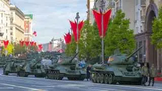 Военные приоритеты радикально изменили российскую экономику, усилив сырьевую зависимость, дефицит кадров и институциональные перекосы. Даже после окончания боевых действий путь к нормализации потребует долгих и тщательно продуманных реформ, ориентированных на интересы «середняков», а не только на макроэкономические показатели.