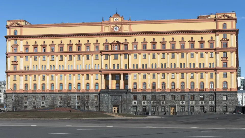 Руководитель Погранслужбы ФСБ заявил о нарушениях двусторонних соглашений со стороны Финляндии и Эстонии, росте провокаций на границе и наращивании военной активности у западных рубежей России.