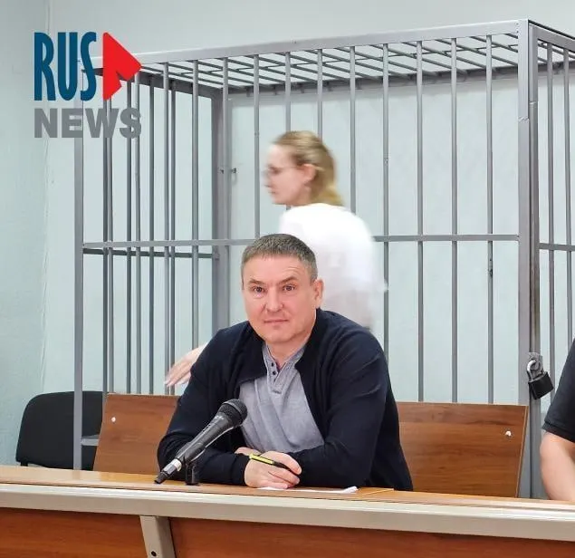 Правозащитник Алексей Соколов пожаловался, что в карцере дают бумагу и ручку лишь на полтора часа в сутки, чего недостаточно для подготовки к судебным заседаниям; суд сочёл такую практику законной.