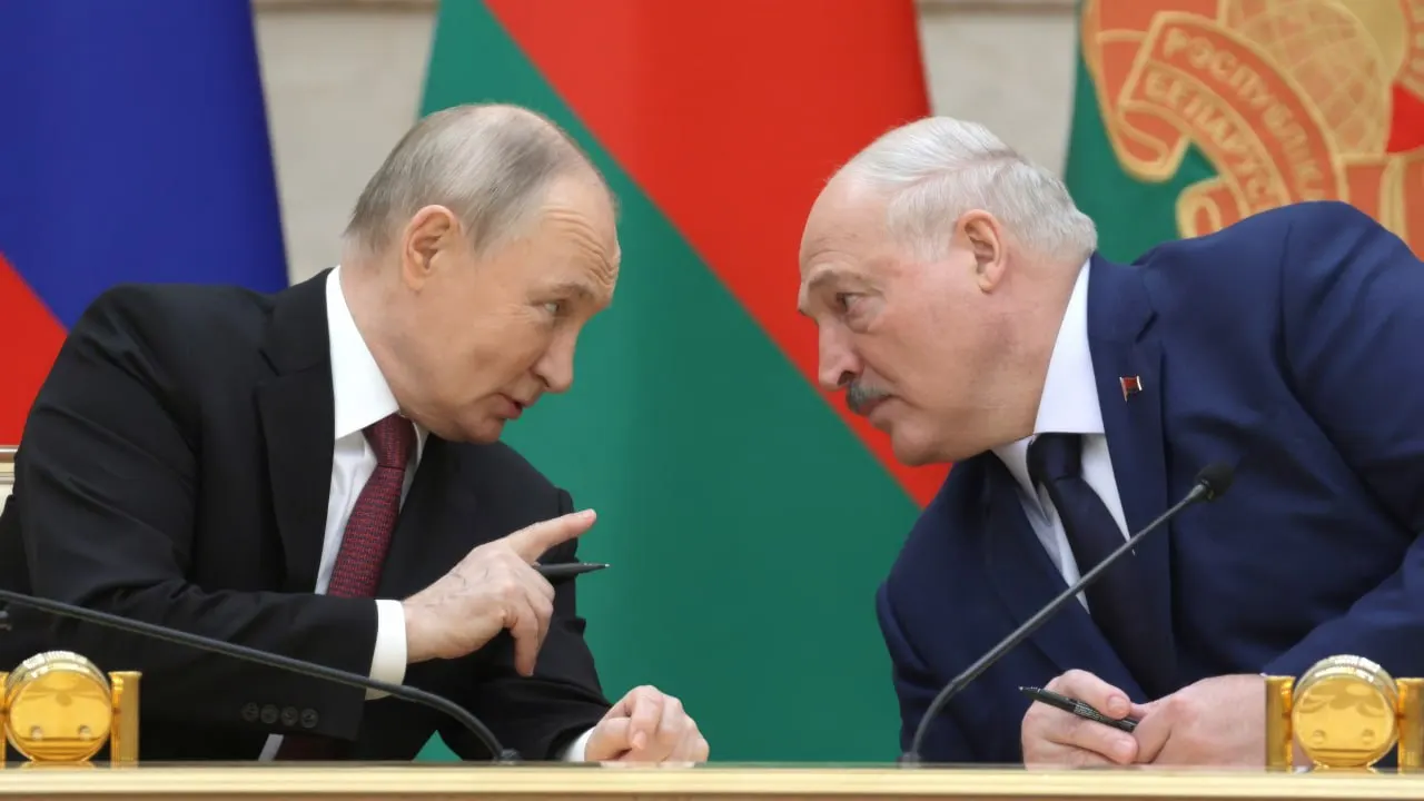 26 июня лидеры России и Беларуси встретились на Валдае в закрытом формате. Официальных заявлений не было — стороны ограничились общими формулировками о безопасности и экономическом сотрудничестве.