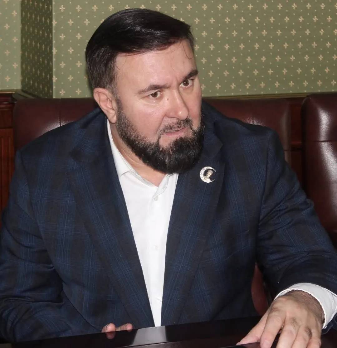 По указу президента Солтаев получил грамоту за укрепление законности и защиту прав граждан. Ранее ему предъявляли обвинения в давлении на правозащитников и причастности к спорным инцидентам.