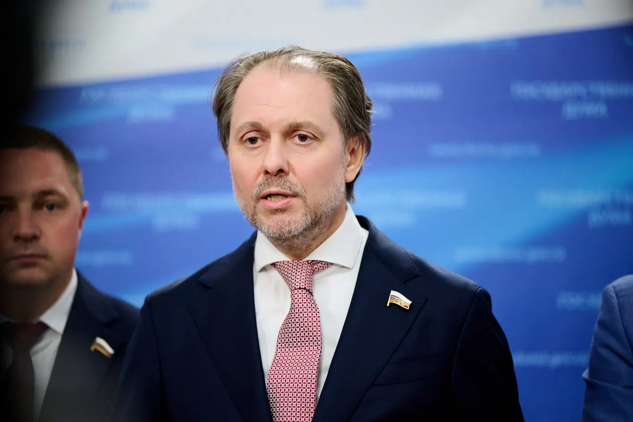 Госдума назначила Владимира Сысоева на должность председателя комитета по охране здоровья; он не имеет профильного медицинского образования.