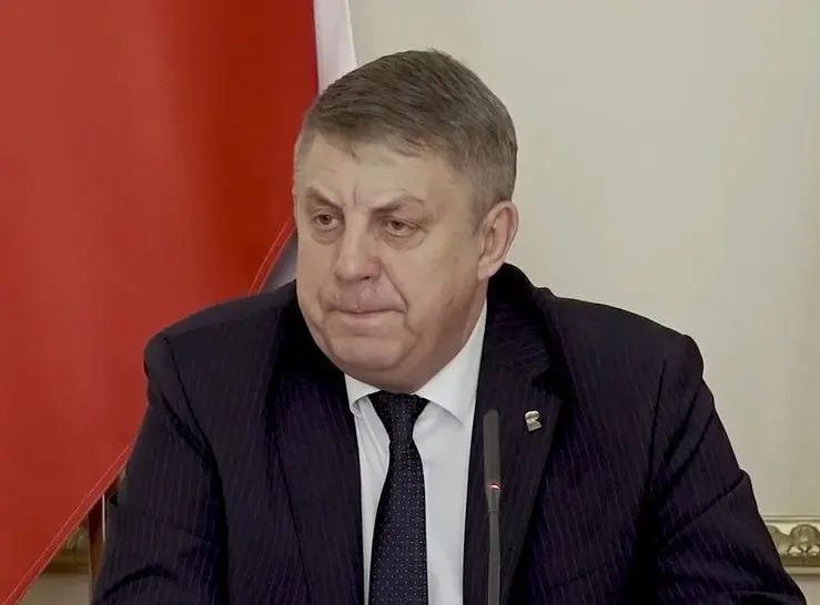 После обращения об отставке 13 мая Александр Богомаз на следующий день был назначен депутатом Государственной думы от «Единой России»; решение утвердил ЦИК. Одновременно ушёл в отставку губернатор Белгородской области Вячеслав Гладков.