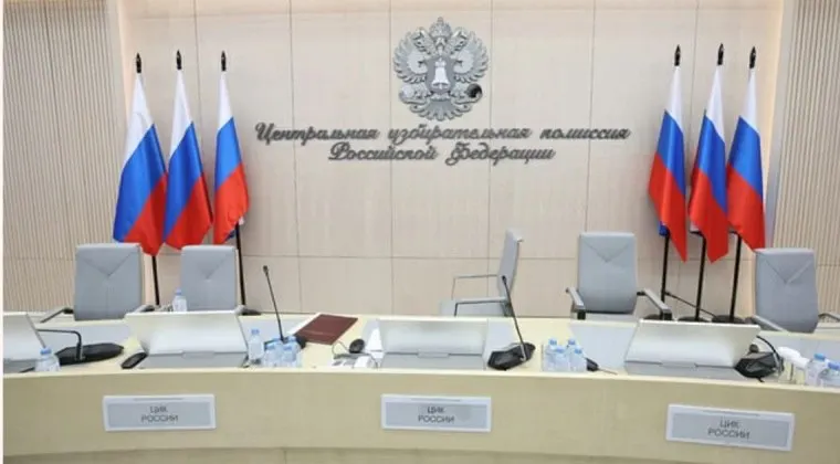 Инженер Виктор Толстогузов утверждает, что в ходе дистанционного электронного голосования 10 сентября 2023 года были задним числом изменены отчёты по результатам: по данным истца, это затронуло как минимум 494 протокола и привело к увеличению числа электронных бюллетеней. ЦИК просит иск отклонить; заседание Верховного суда назначено на 4 июня.