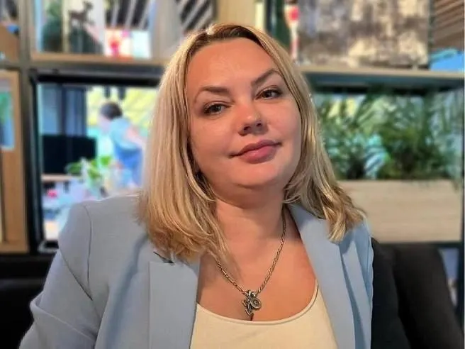 Жалобу бывшей главы департамента экономической политики Волгограда Анны Елисеевой и других фигурантов дела о передаче материалов в Краснодарский край рассмотрит Верховный суд 22 июля. По делу проходят 12 человек, обвиняемых в мошенничестве и даче/получении взяток.