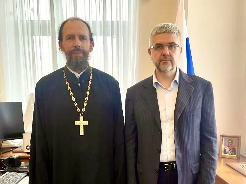 Заместитель министра юстиции заявил на Петербургском международном юридическом форуме, что сожительство без официальной регистрации брака может рассматриваться как угроза безопасности и что ведомство готовит изменения в Семейный кодекс.