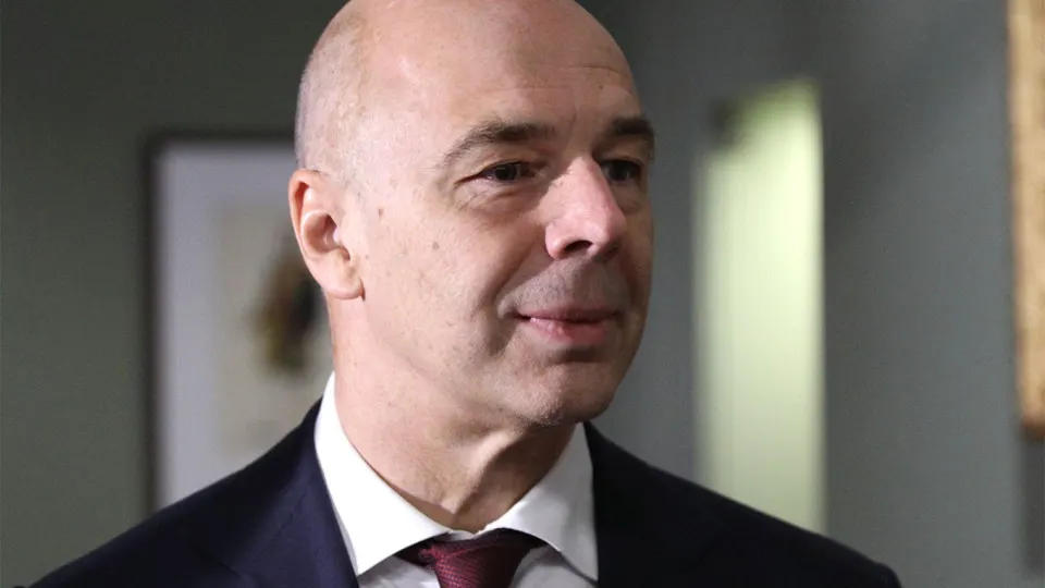 Минфин сообщил, что отдельного фонда для защиты предприятий топливно‑энергетического комплекса от атак беспилотников не планируется: затраты должны покрывать сами компании, а необходимые средства безопасности будут определены совместно с отраслью и военным ведомством.