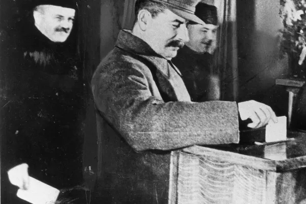 Министр науки Валерий Фальков сообщил, что русский язык, философия, история и курс «Основы российской государственности» станут обязательными для всех студентов. Сроки введения не уточнены.