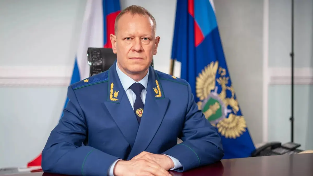Президент направил в Совет Федерации кандидатуру Николая Рябова. Консультации по назначению прокуроров, в том числе по Алтайскому краю, запланированы на 16 июля; сенаторы изучат претендентов на посты в 11 регионах.