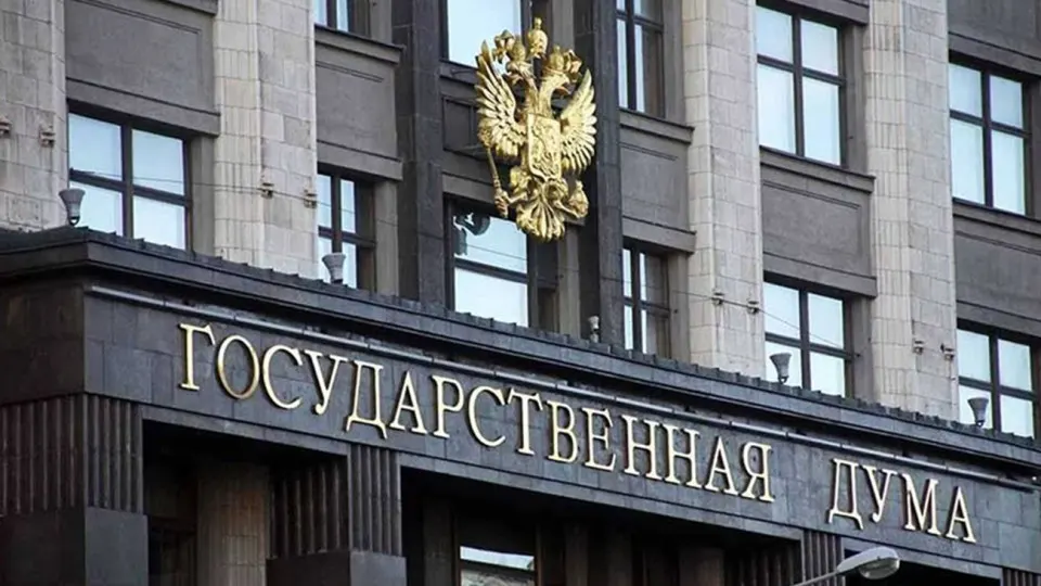 Новый закон позволяет отзывать опцион на обратный выкуп у инвесторов из «недружественных» стран для сделок, совершённых после 22 февраля 2022 года. Решение принимает арбитражный суд Московской области по обращению нового владельца или профильного ведомства.