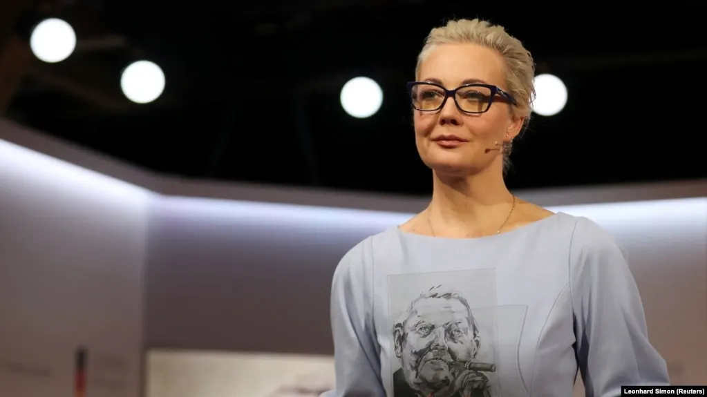 Генеральная прокуратура заявила о запрете деятельности HRF, указывая на дискредитацию Вооружённых сил и возможные санкции против российских граждан.