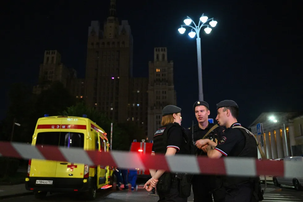 Пострадавшие и погибшие зафиксированы на месте; власти проводят расследование причин происшествия и уточняют обстоятельства случившегося.