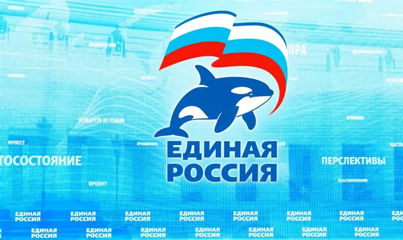 На встрече с учителями президент предложил объяснить причины специальной военной операции через аналогию с пищевой цепочкой косаток и медведей; в соцсетях развернулась волна мемов и критики.