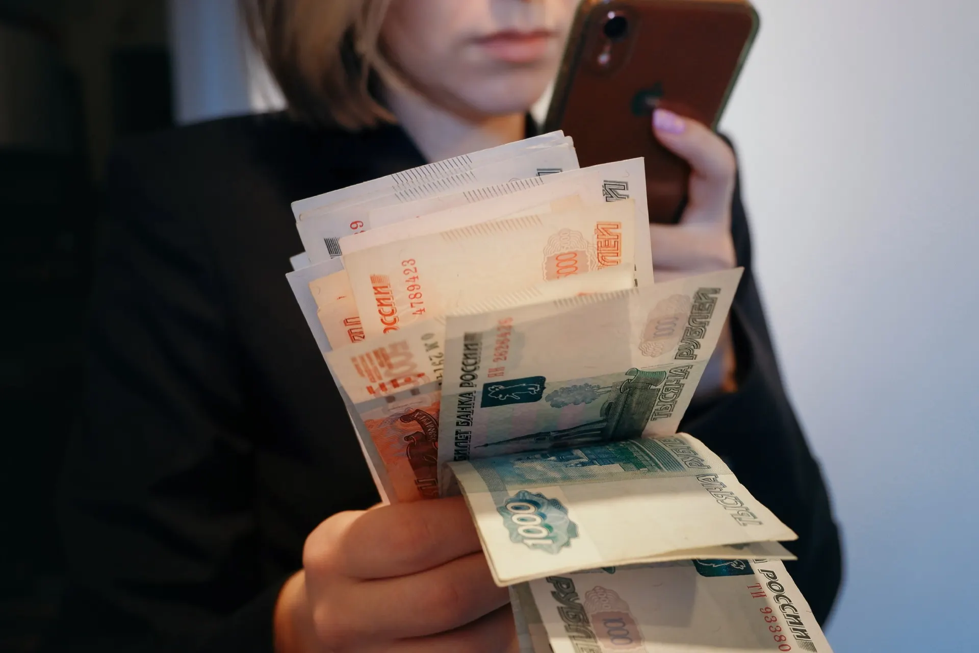 Разбор причин, которые действительно тормозят экономику России: ставка — не единственный фактор.