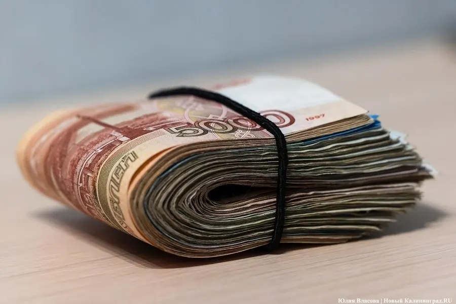 За год объём кредитования населения региона достиг 212,8 млрд рублей, общий кредитный портфель — 263,4 млрд рублей; рост связан со снижением ключевой ставки.
